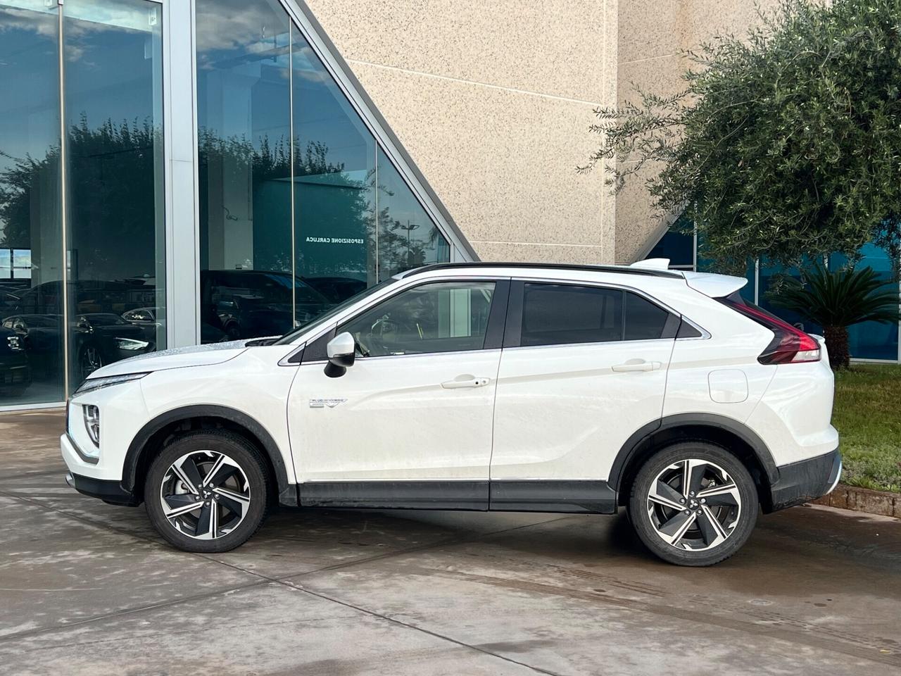 Mitsubishi Eclipse Cross 2.4 MIVEC 4WD PHEV Intense