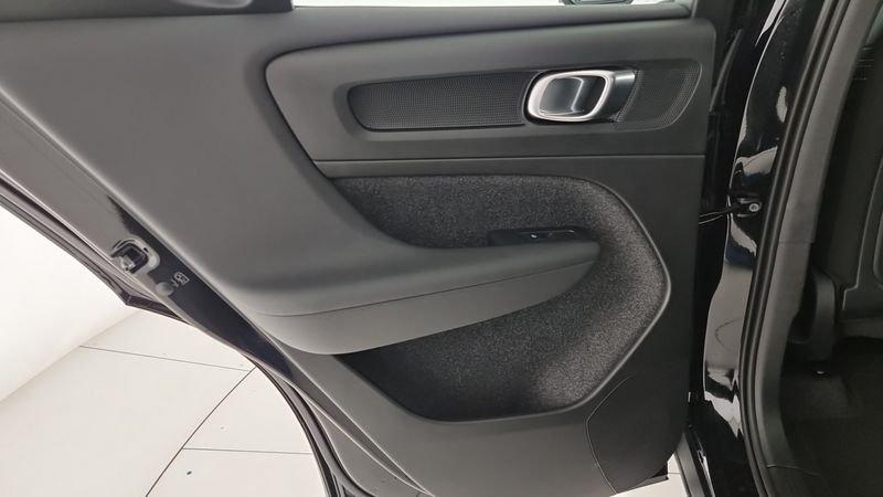 Volvo XC40 B3 automatico Ultra Black Edition