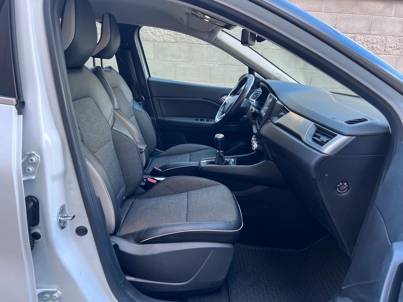 Renault Captur 1.5 blue dci 95CV Intens LED/NAVI/CAMERA. PERFETTA!!