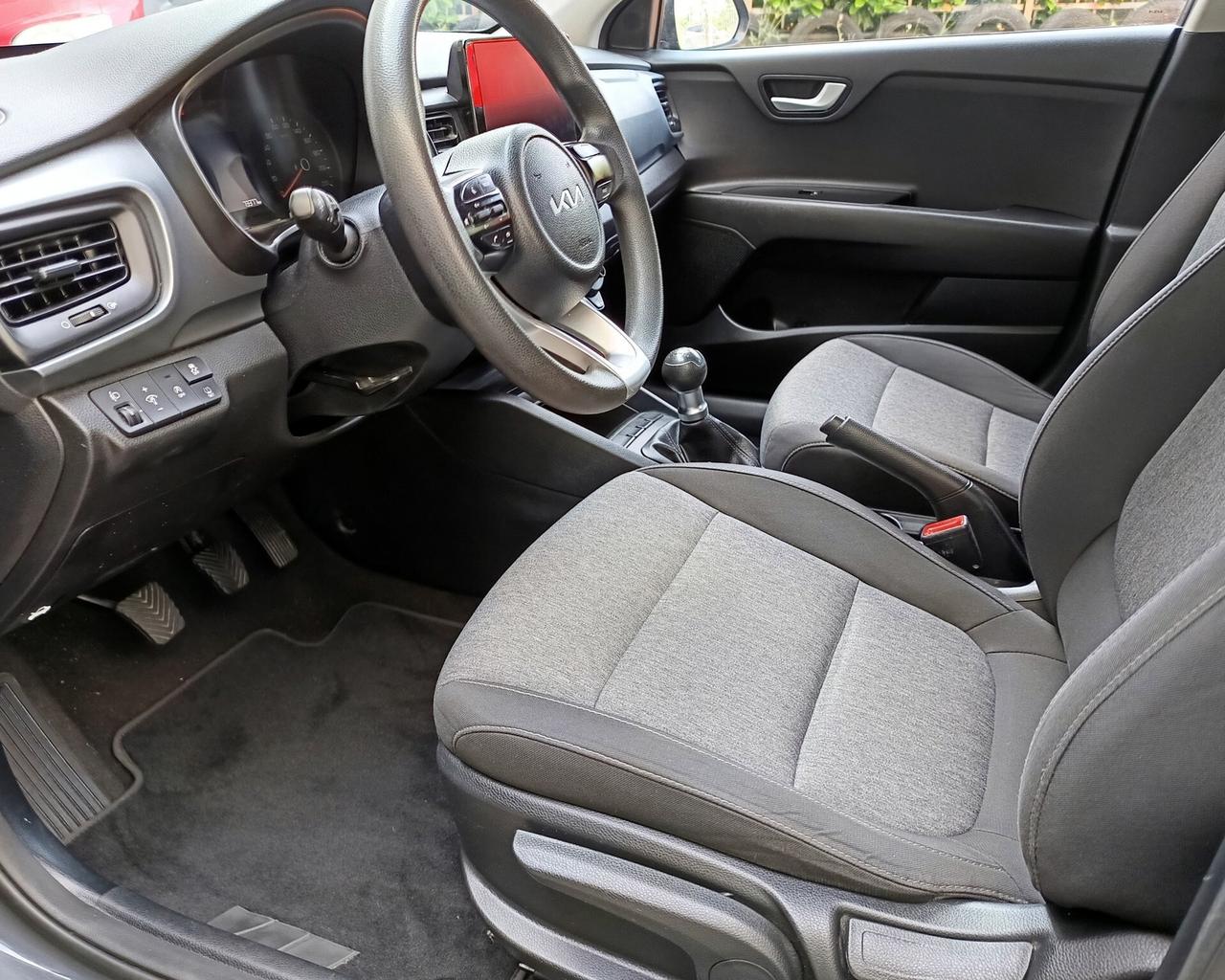 Kia Stonic 1.2 DPI Urban 84 CV