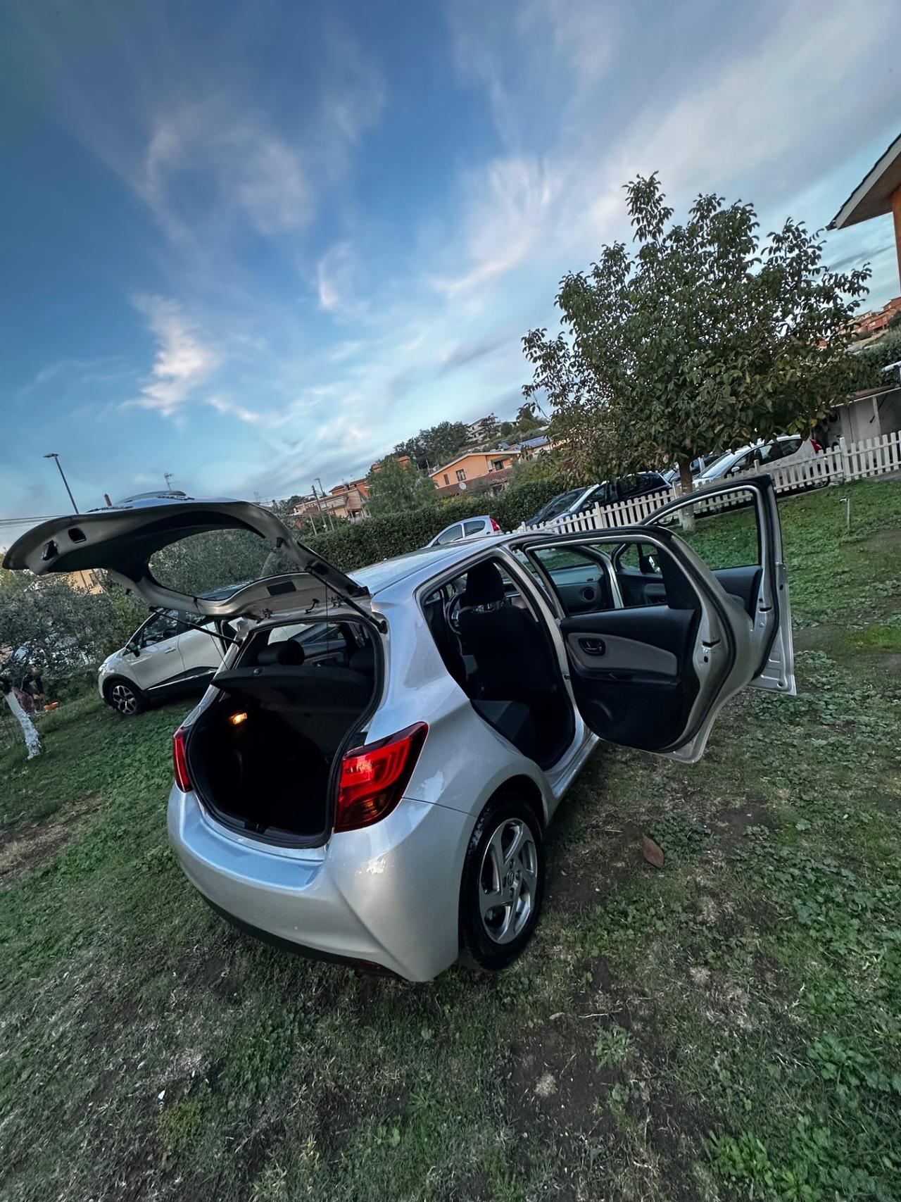 Toyota Yaris 1.5 Hybrid 5 porte Active