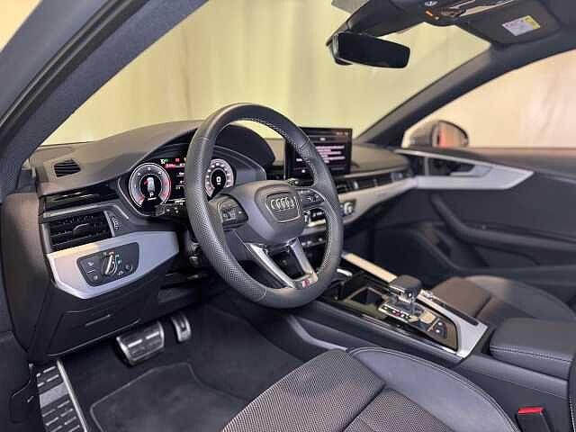 Audi A4 Avant 40 TDI quattro S tronic S line edition