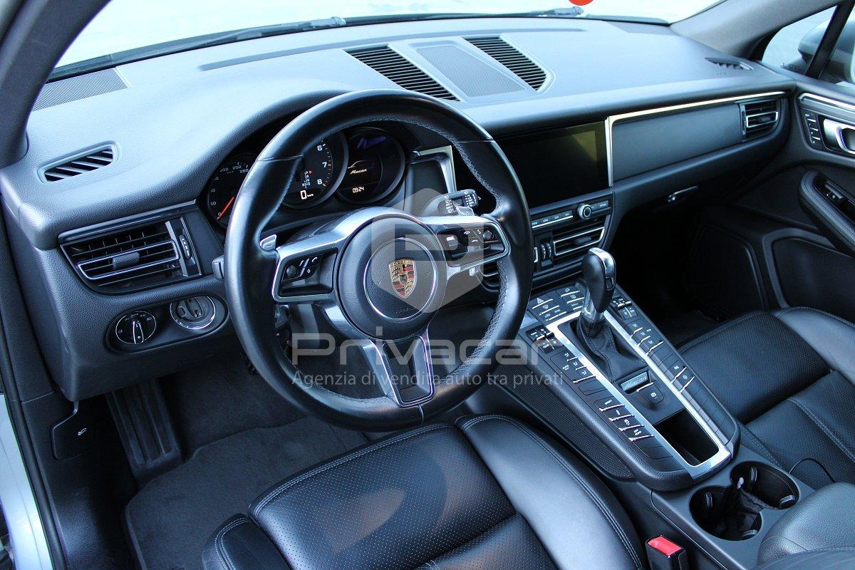 PORSCHE Macan 2.0