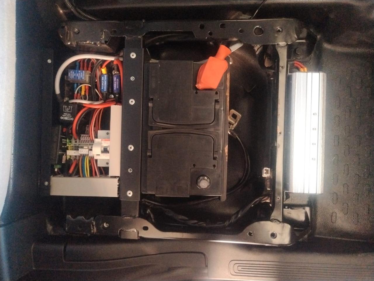 Fiat Fiorino 1.3 Mjet Adventure 95Cv Allestito