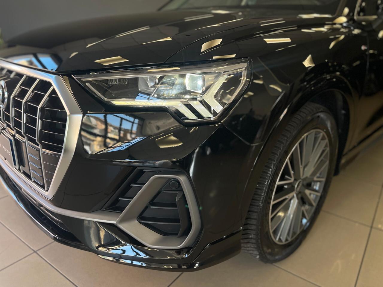 Audi Q3 2.0 TDI 150cv S line
