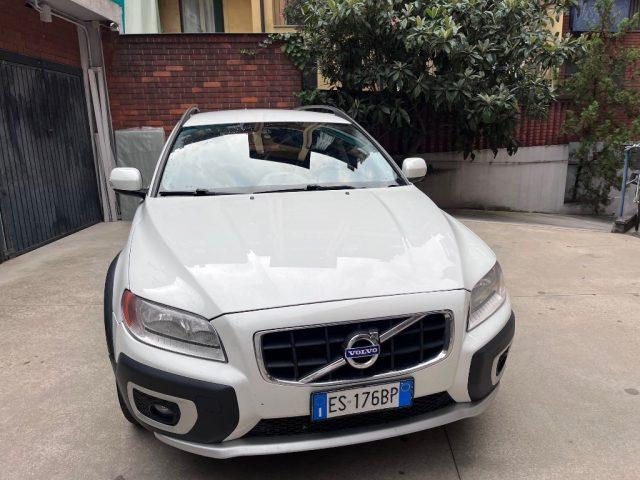 VOLVO XC70 D4 AWD Geartronic Momentum