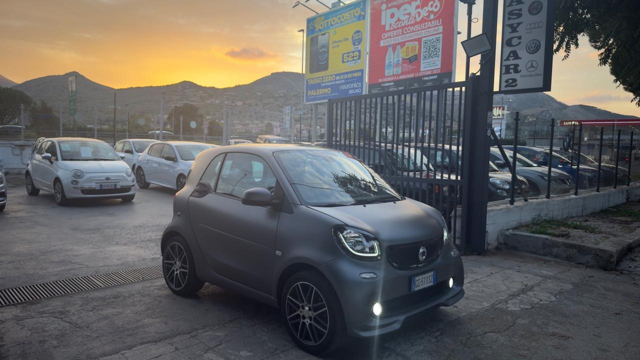 Smart ForTwo 90 0.9 Turbo Allestimento Brabus