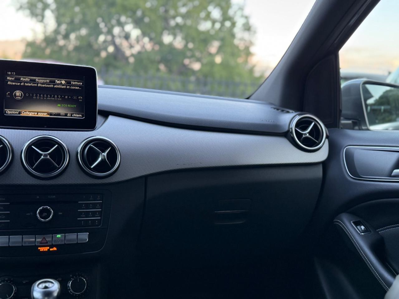 Mercedes-benz B 180 d Premium