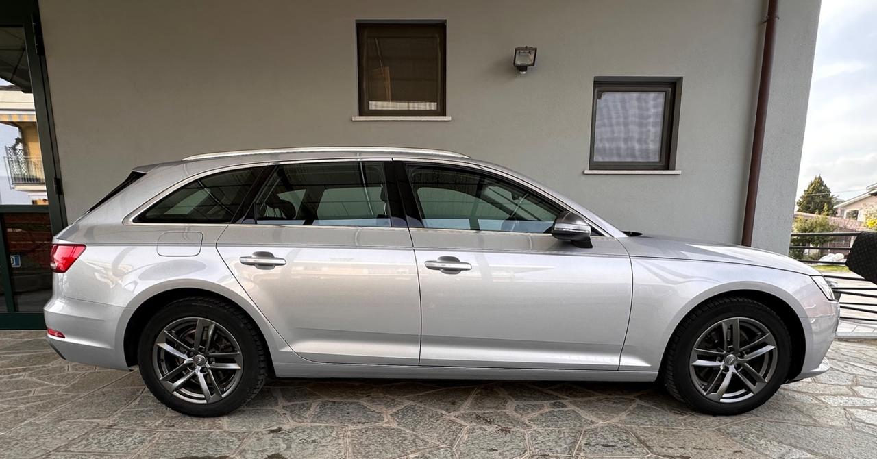 Audi A4 Avant 35 2.0 tdi Business 150cv s-tronic my16