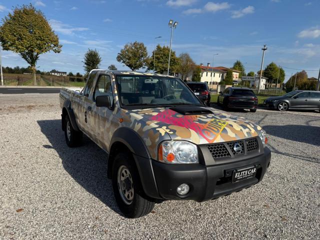 NISSAN NP300 2.5 D 2p. King Cab Easy Chassis