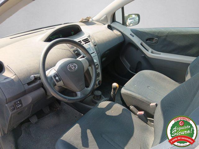 TOYOTA Yaris 1.3 3 porte