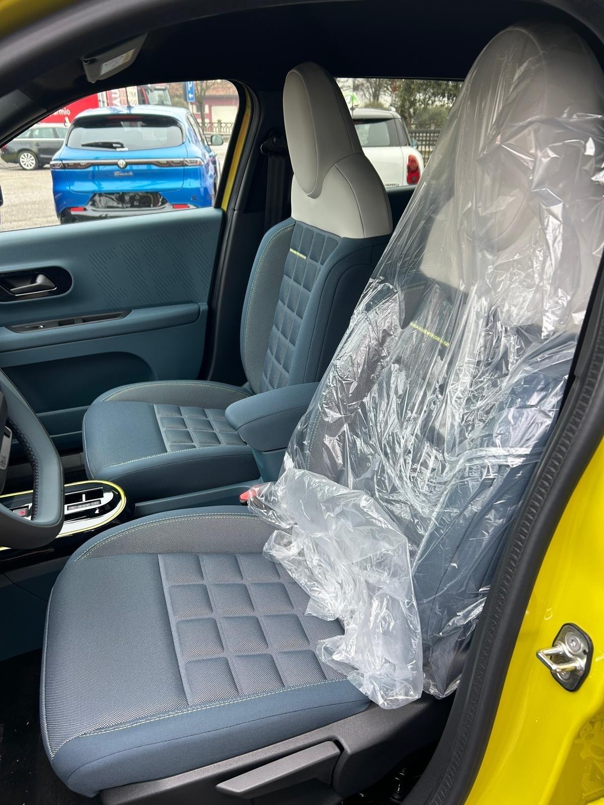 Fiat Grande Panda 1.2 Hybrid 110 CV S&S La Prima