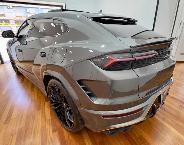 LAMBORGHINI Urus 4.0 SE 800cv