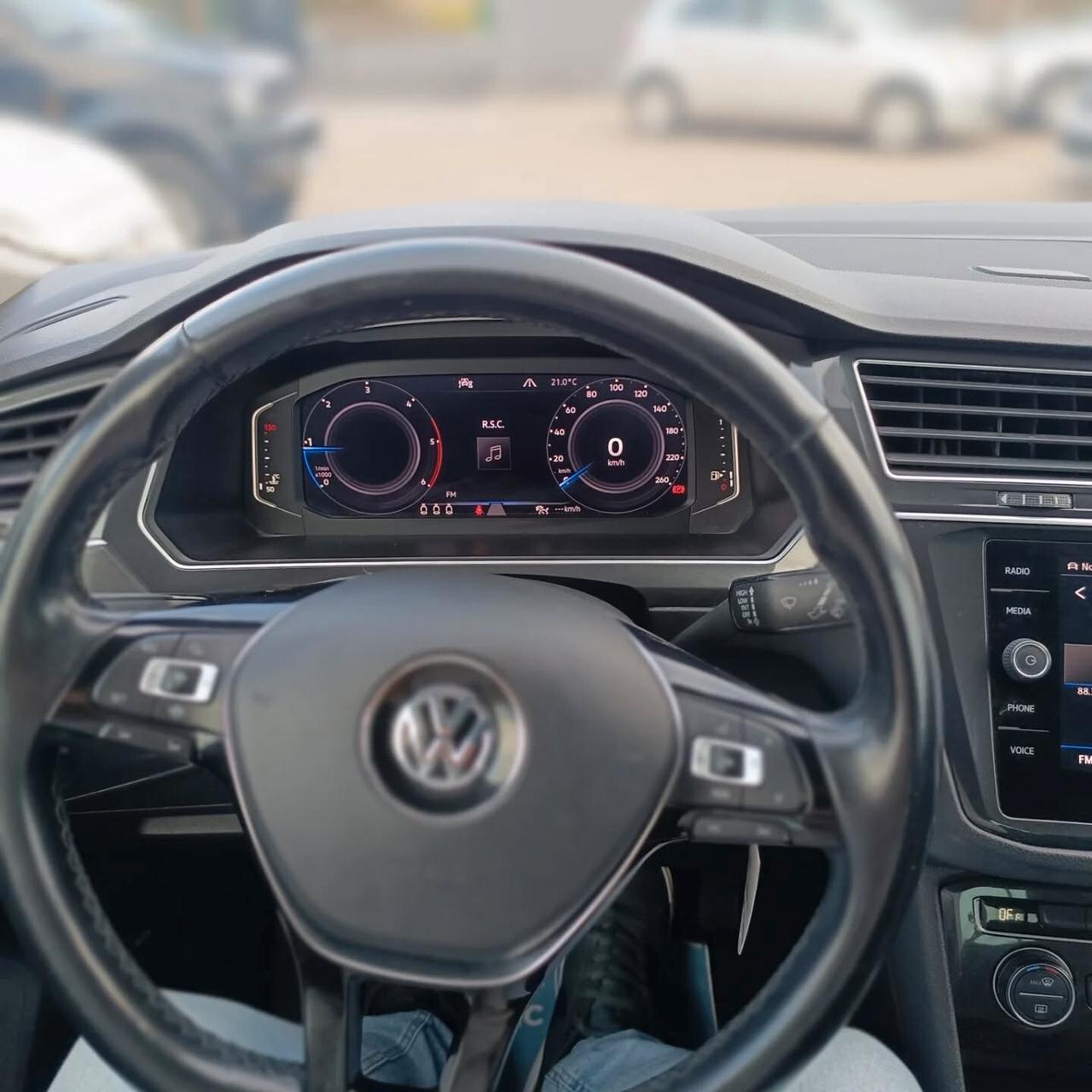 Volkswagen Tiguan 2.0 TDI RLINE UNICPROPRIET