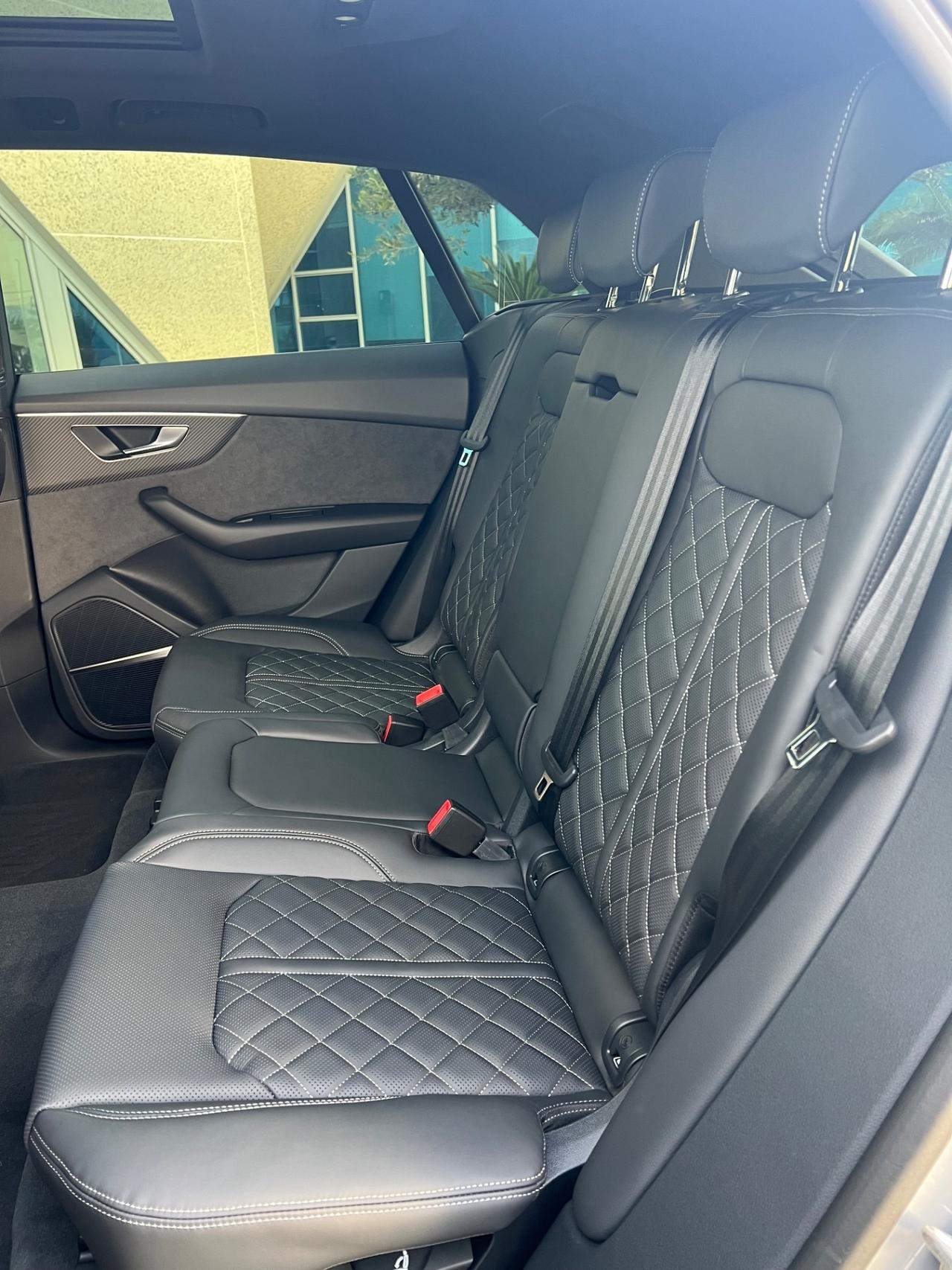 Audi Q8 Competition possibilità noleggio no scoring