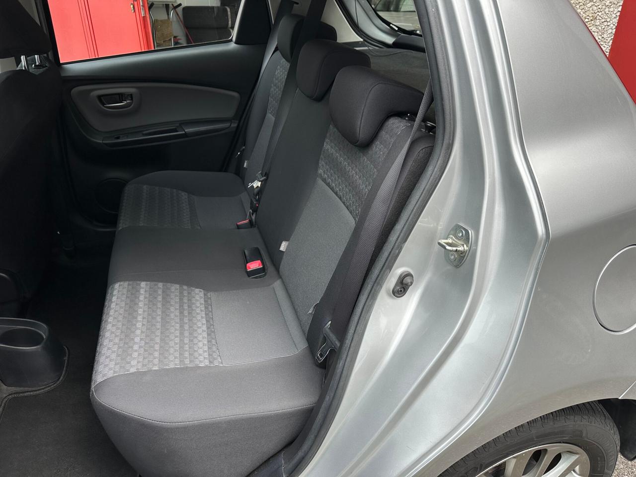 Toyota Yaris 5p 1.3 Lounge E6 OK NEOPATENTATO
