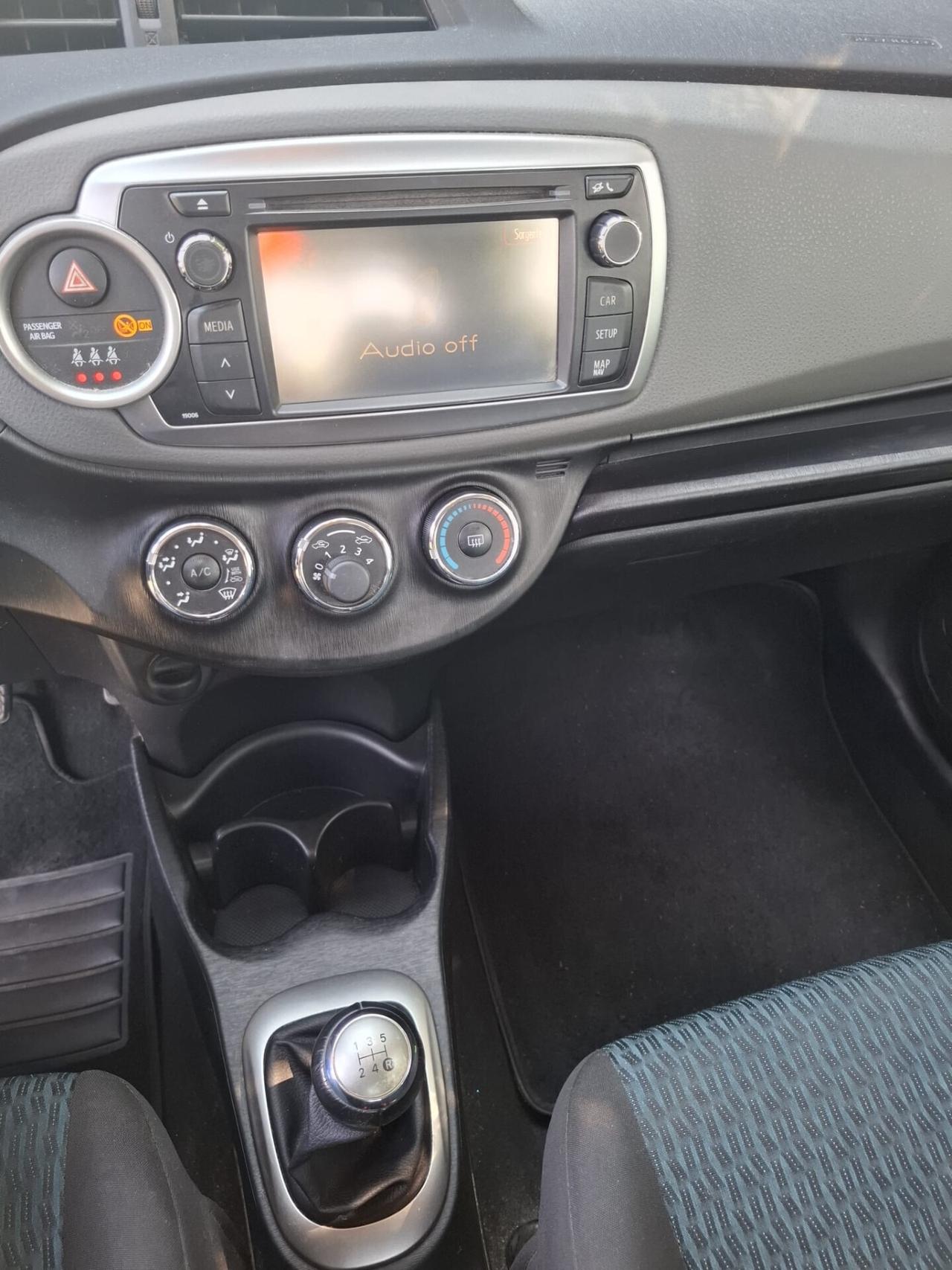 Toyota Yaris 1.0 5 porte Lounge
