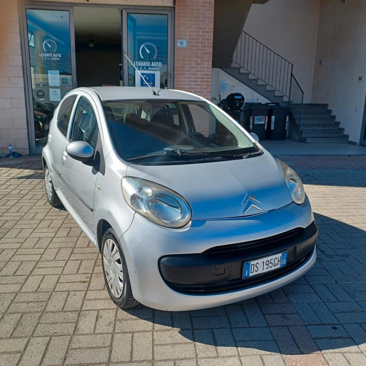 120.208KM C1 1.0 5P NEOPATENTATI OTTIMA