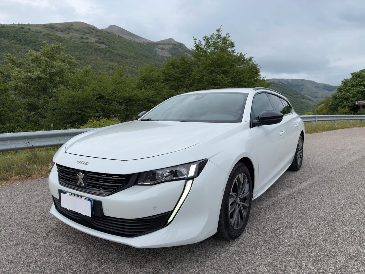 Peugeot 508 BlueHDi 130 EAT8 Allure Pack