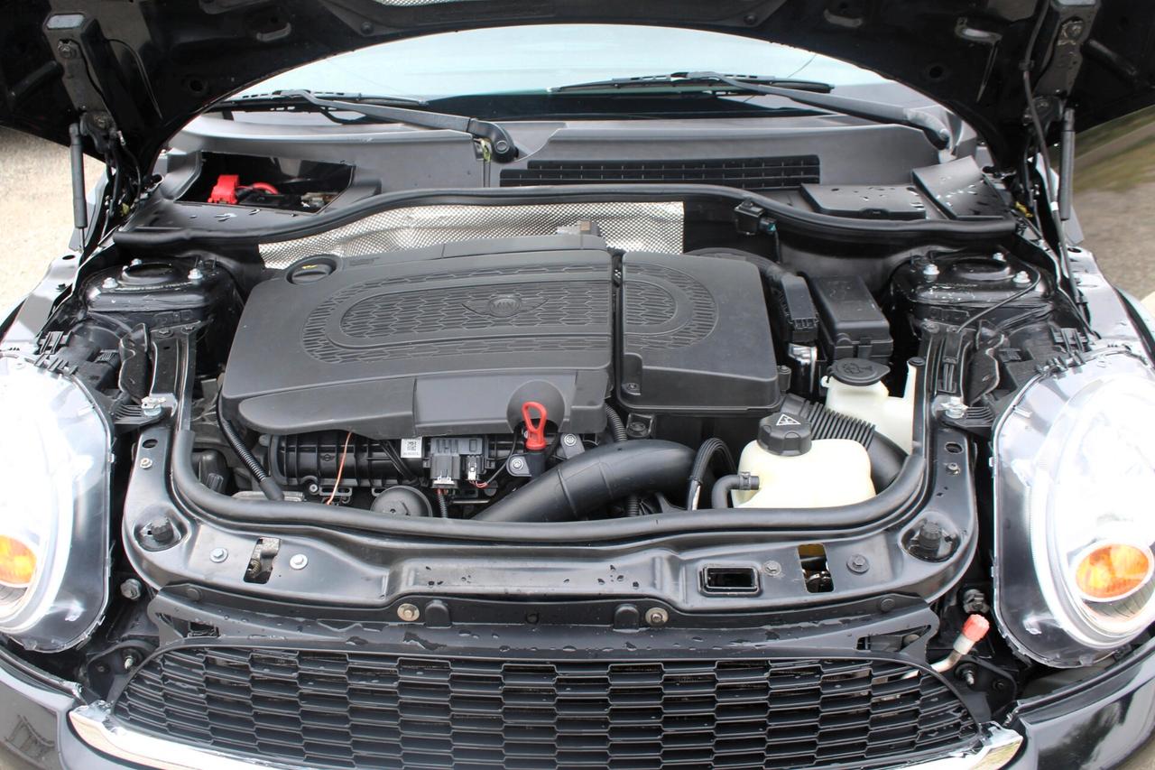 Mini Cooper D R56 1.6 90CV