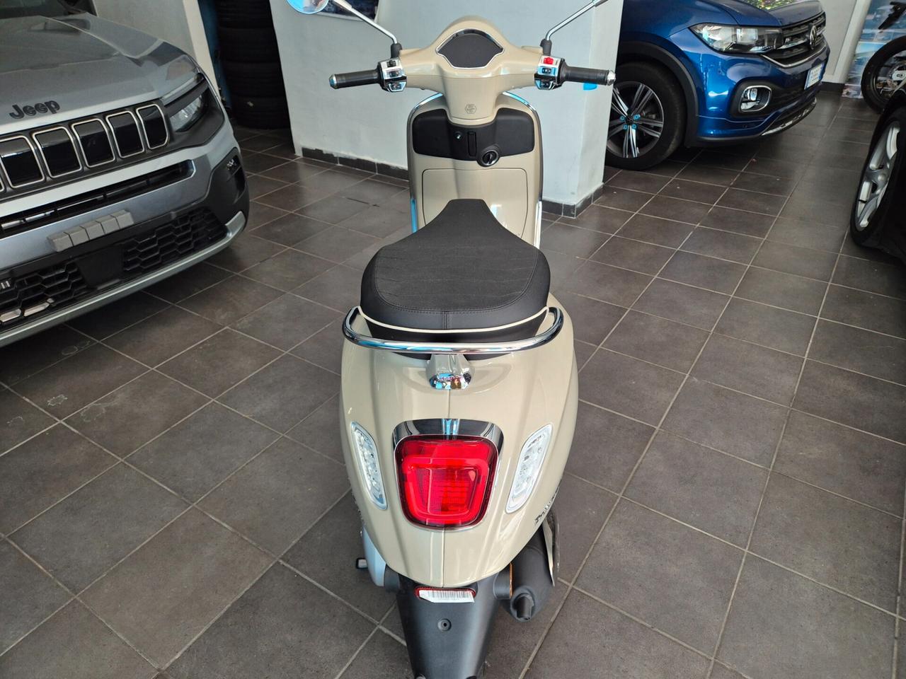 Vespa primavera