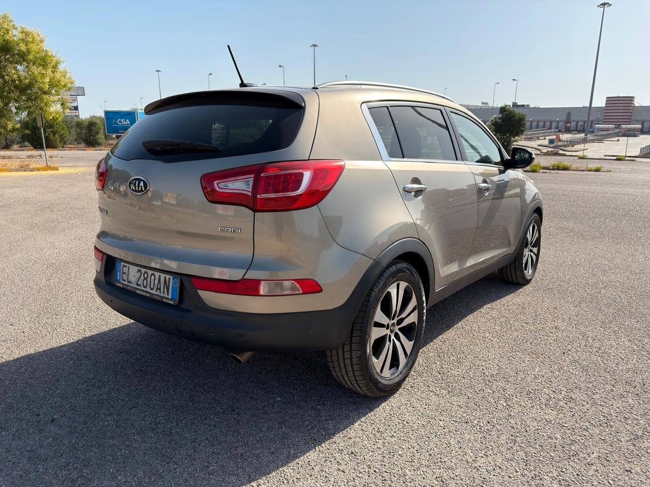 Kia Sportage 1.7 CRDI VGT 2WD Plus