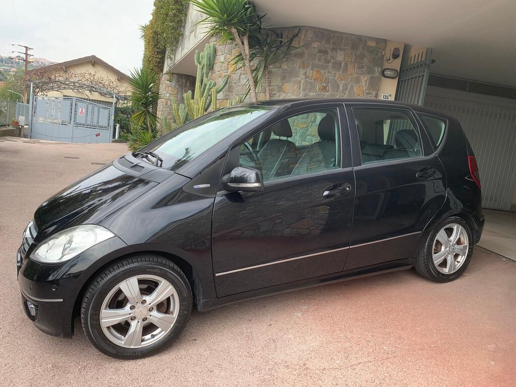 Mercedes-benz A 160 BlueEFFICIENCY Elegance