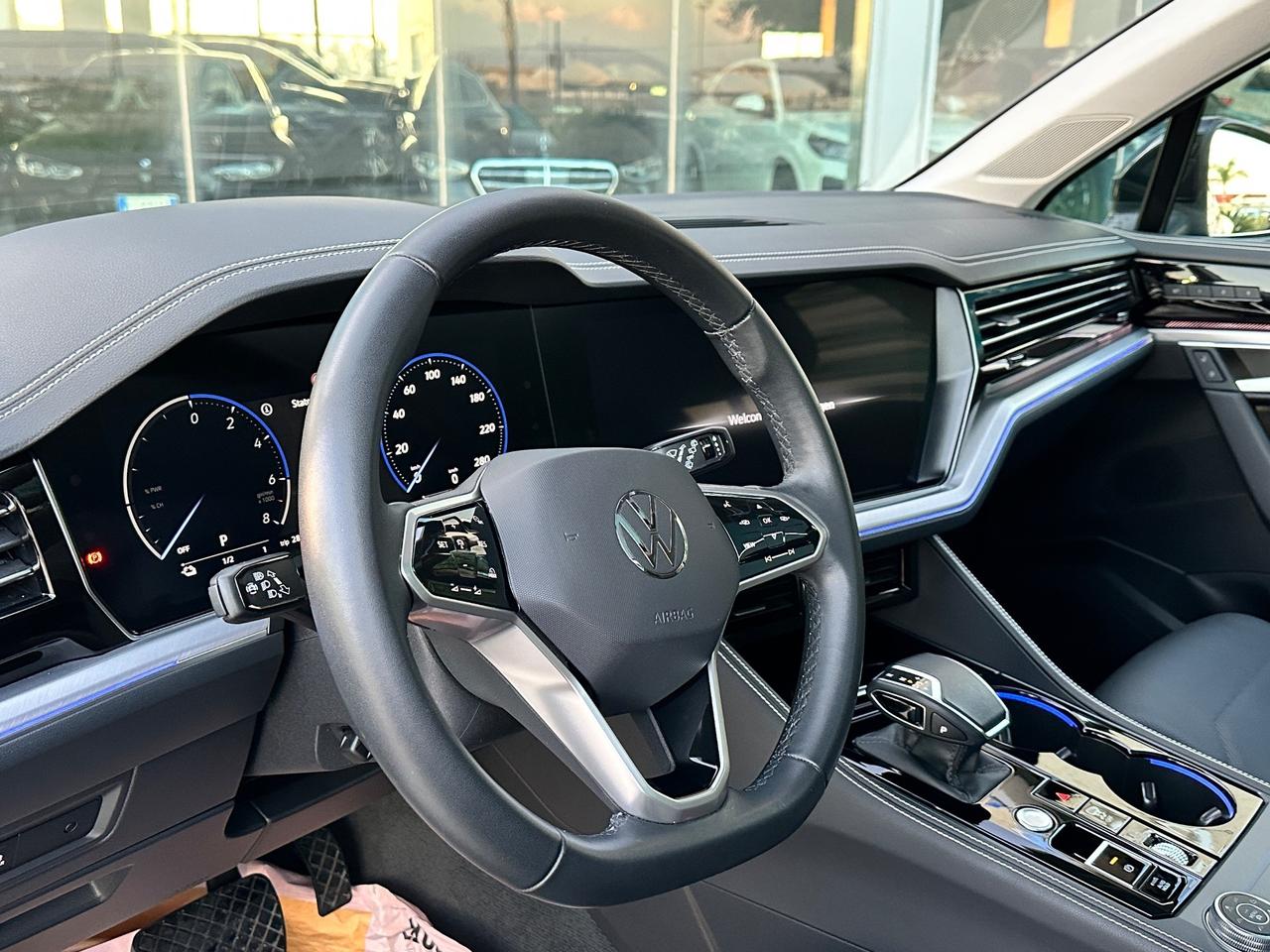 Volkswagen Touareg V6 tsi Elegance possibilità noleggio no scoring