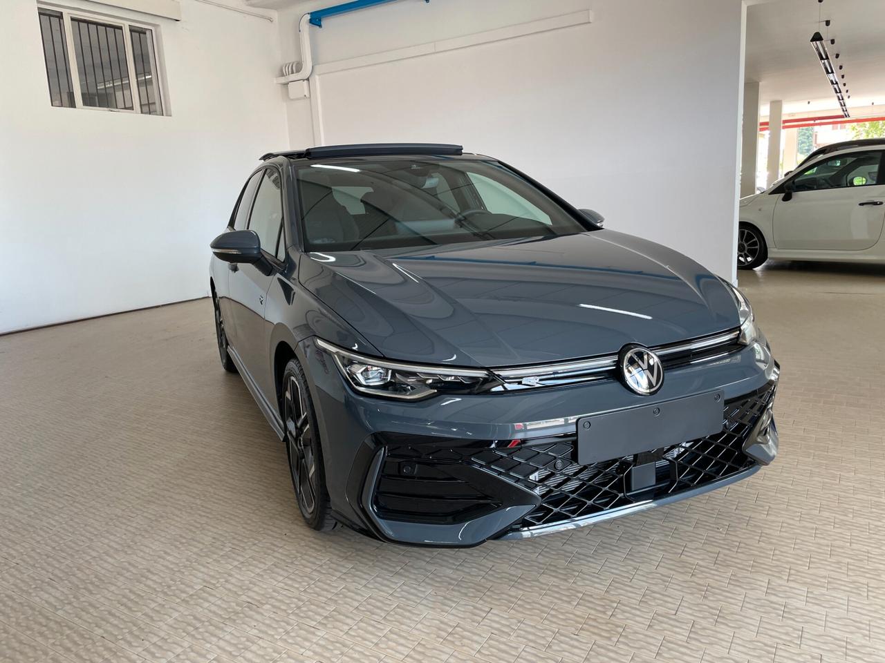 Volkswagen Golf 2.0 TDI 150 CV DSG R-Line Km0 Tetto aprib.