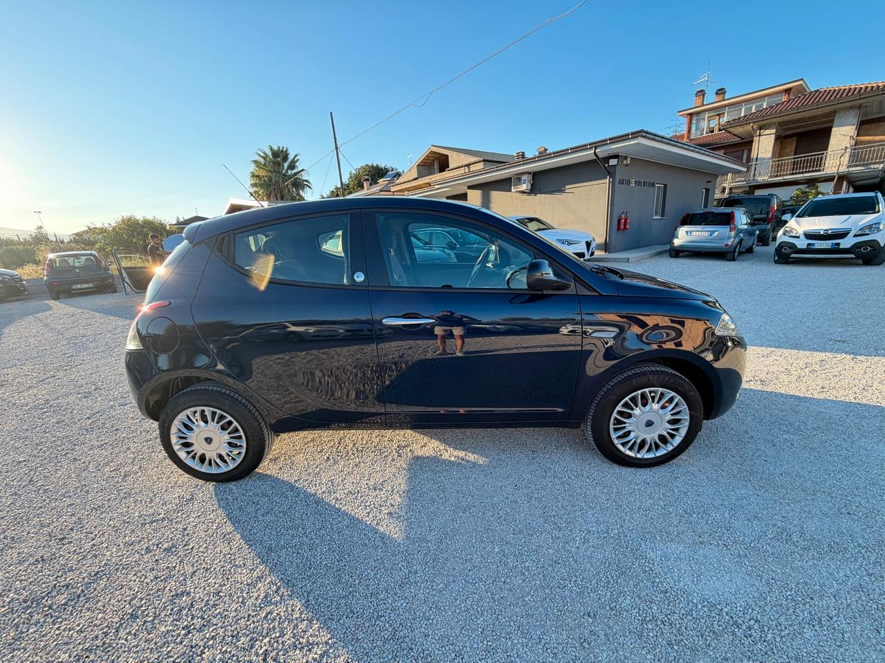 Lancia Ypsilon 0.9 TwinAir 85 CV 5 p Metano Ecochic 141.286 km