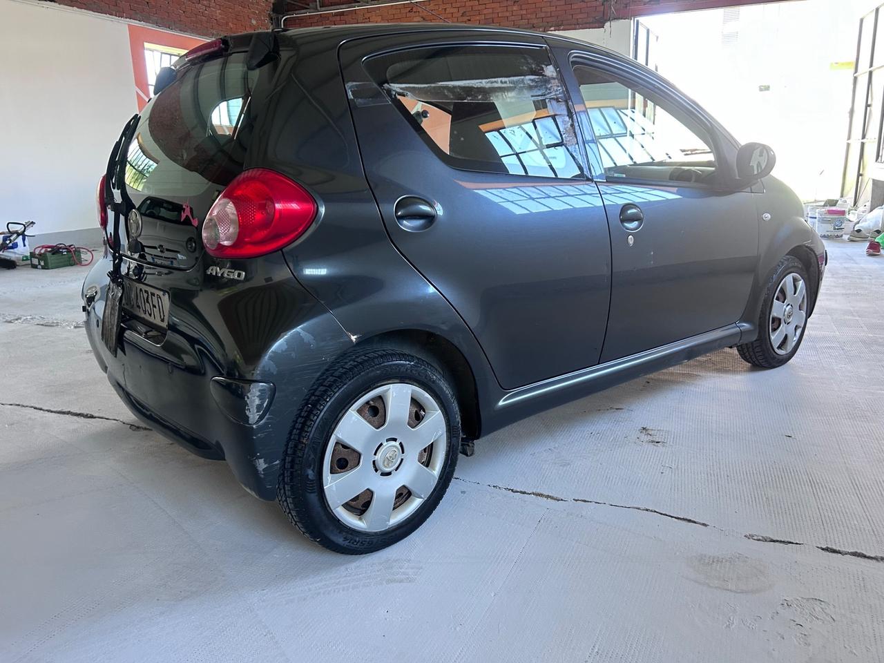 Toyota Aygo 1.0 12V VVT-i 5 porte