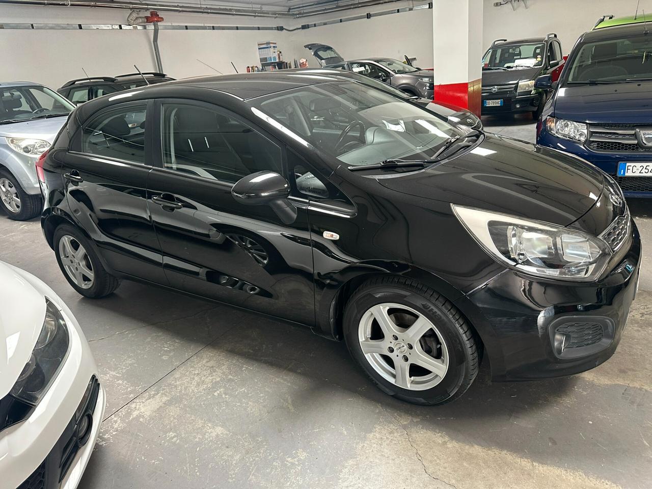 Kia Rio 1.2 CVVT 5p. Cool