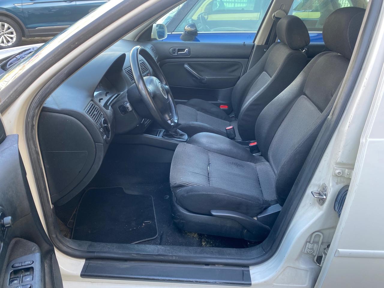 Volkswagen Golf 1.6 cat 5 porte Highline