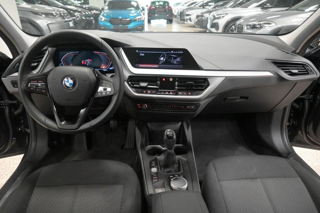 BMW 116D 115CV 6M. BUSINESS ADVANTAGE ( FARI LED - BMW DIGITAL COCKPIT - CRUISE - NAVI - MIRROR - PARK ASSISTANT - TELECAMERA POST. )