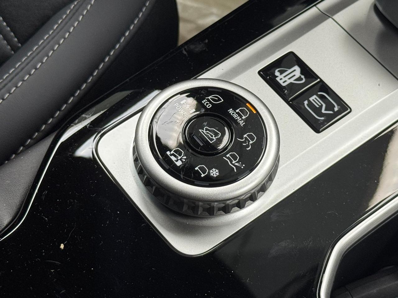 Mitsubishi Outlander 2.4 phev Intense con 8 Anni di Garanzia
