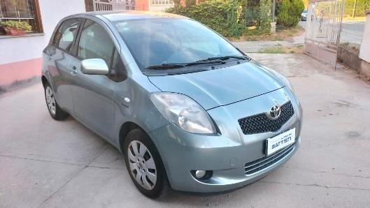 Toyota Yaris 1.3 5 p. X NEOPATENTATI!!