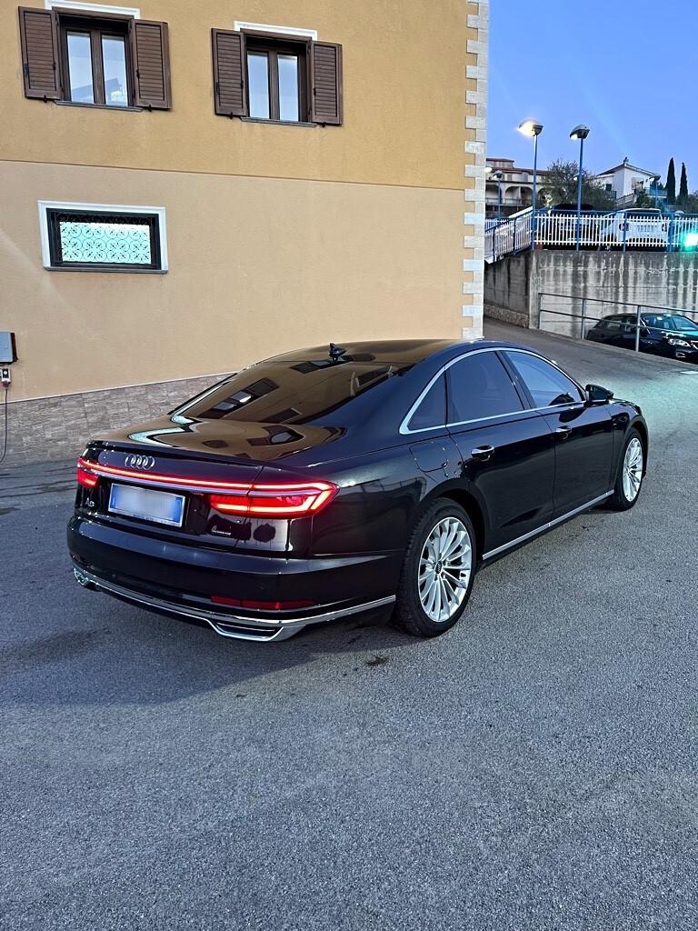 Audi A8 50 TDI 3.0 quattro 286 cv 2020