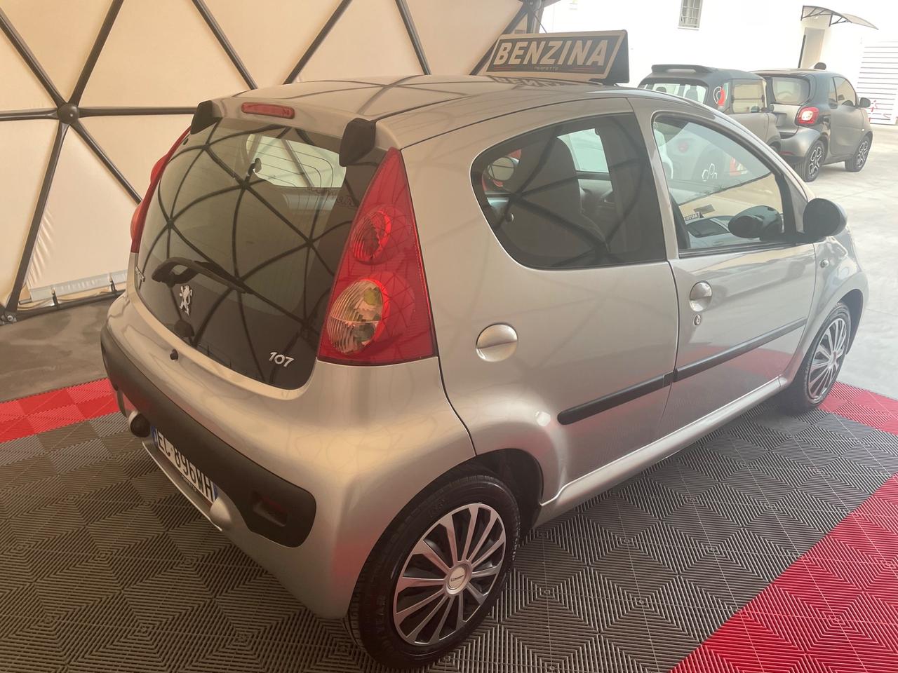 Peugeot 107 1.0 68CV 5p. Desir