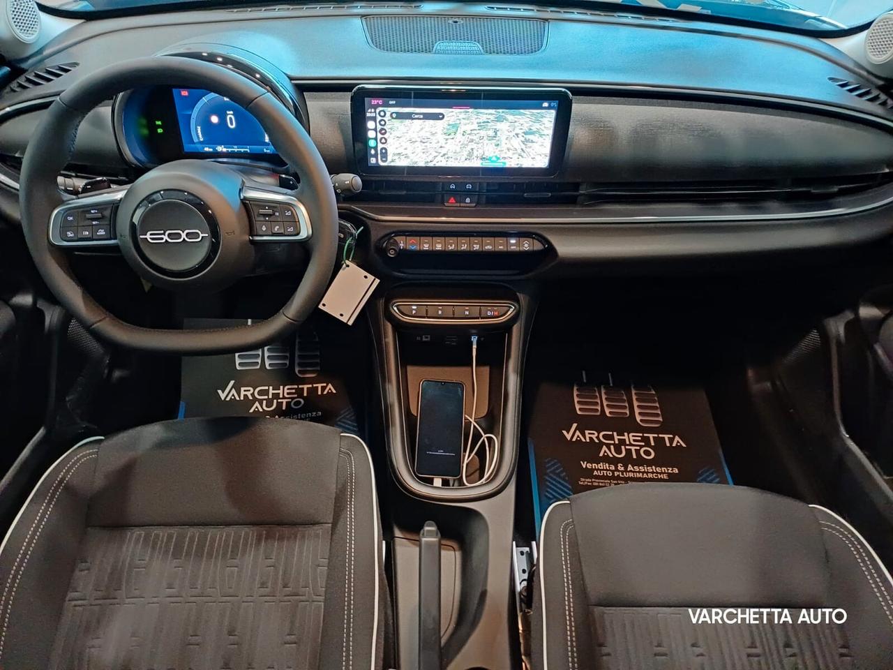 Fiat 600 Hybrid 110 CV DCT MHEV Business