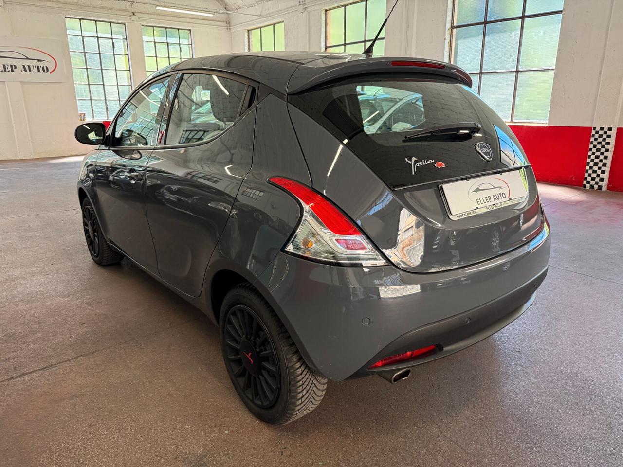 Lancia Ypsilon 1.2 69 CV 5 porte Elefantino