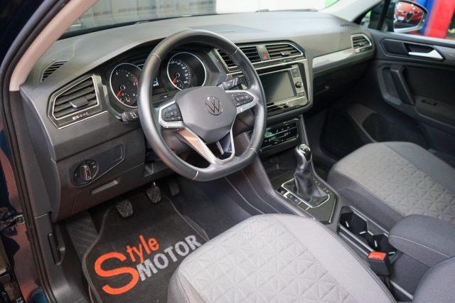 VOLKSWAGEN Tiguan 2.0 TDI 150 CV SCR DSG Life Pari al Nuovo