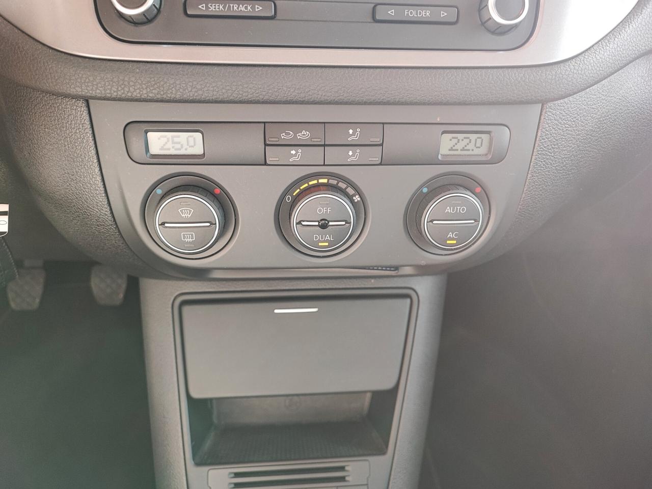 Volkswagen Tiguan 2.0 16V TDI DPF Sport & Style (18°)