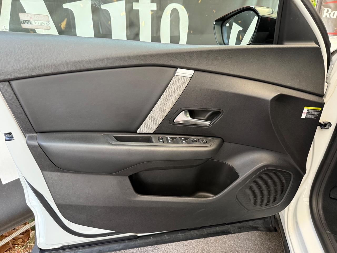 Citroen C4 PureTech 130 S&S EAT8 Shine