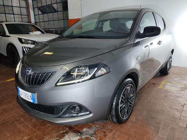 Lancia Ypsilon 1.0 Hybrid 70cv Gold Car Play + Telecamera