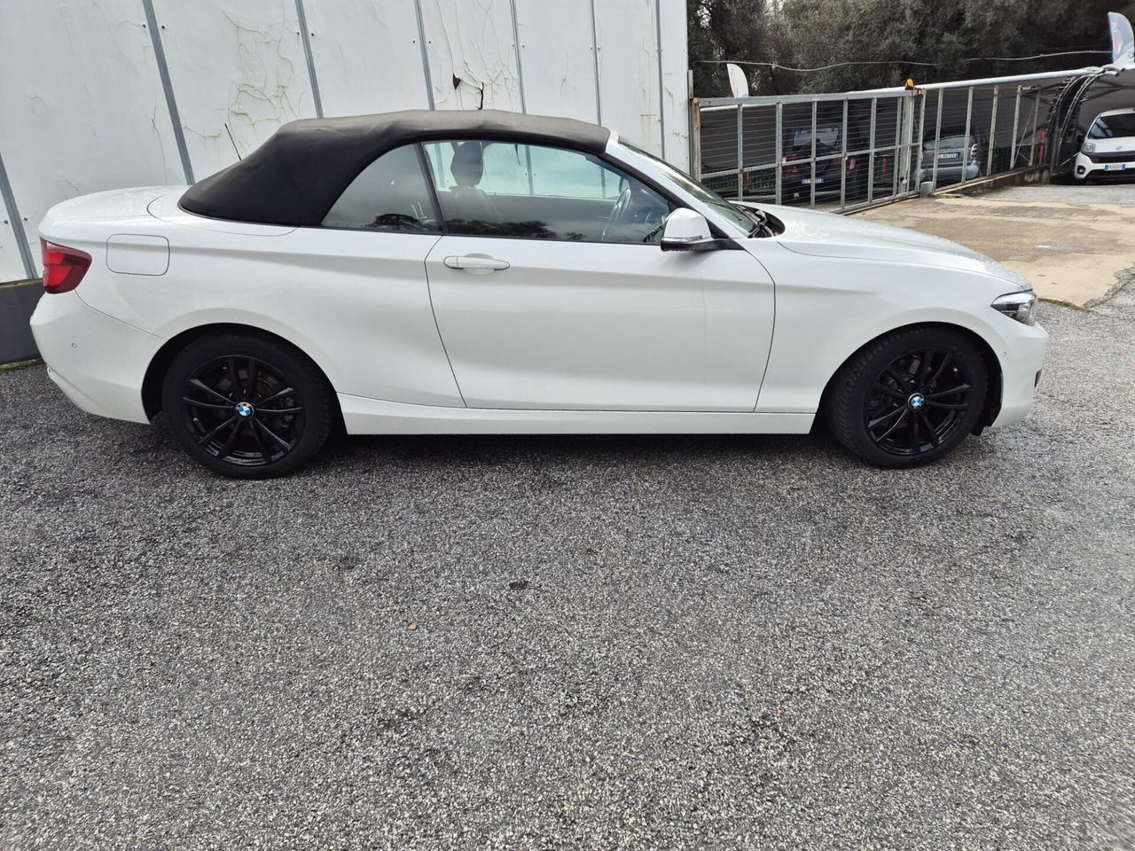 BMW 220 i Cabrio Aut. Sport Line -2020- 56.530km