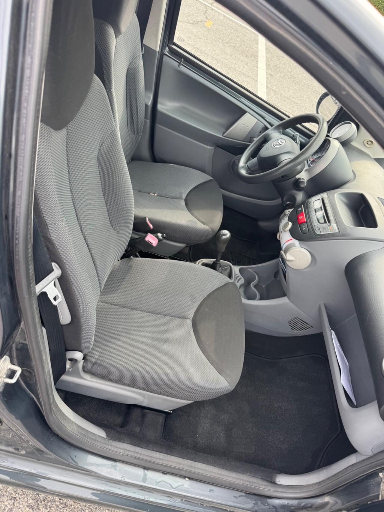 Toyota Aygo 1.0benzina 78000km unicoproprietario