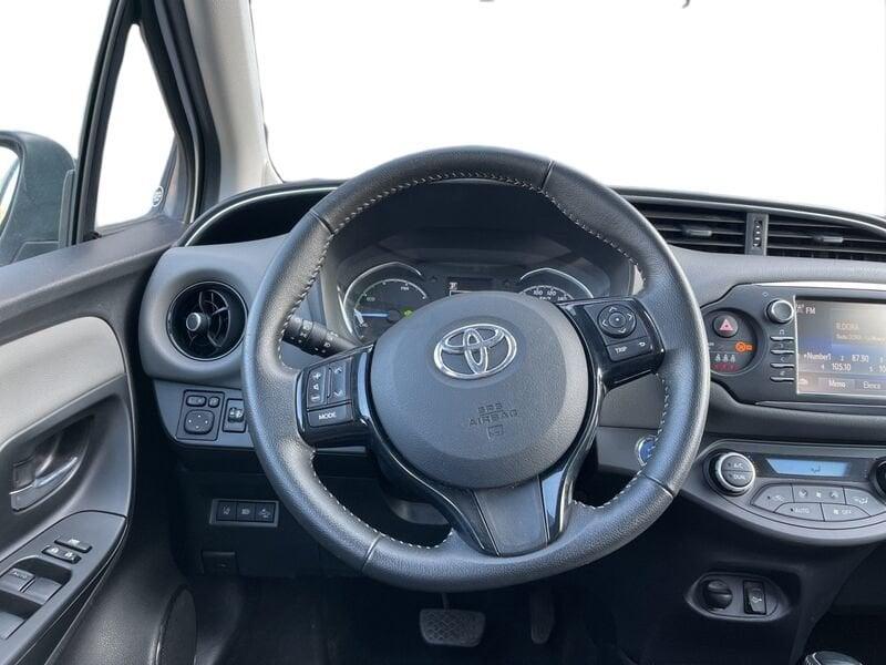 Toyota Yaris III 2017 5p 1.5 hybrid Active Plus