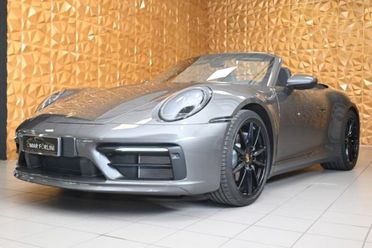 PORSCHE 992 CARRERA 4 CABRIO PDK CHRONO SCAR.PASM 21"STRAFULL!
