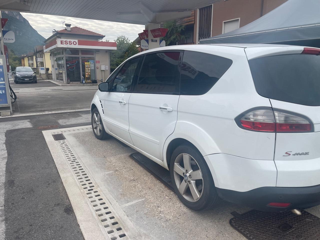 FordS-Max+ 2.0 TDCi 140CV DPF NEOPATENTATI