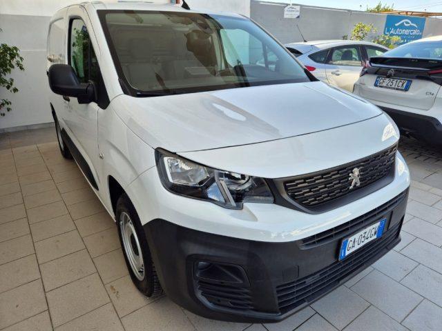 PEUGEOT Partner BlueHDi ATTREZZATO